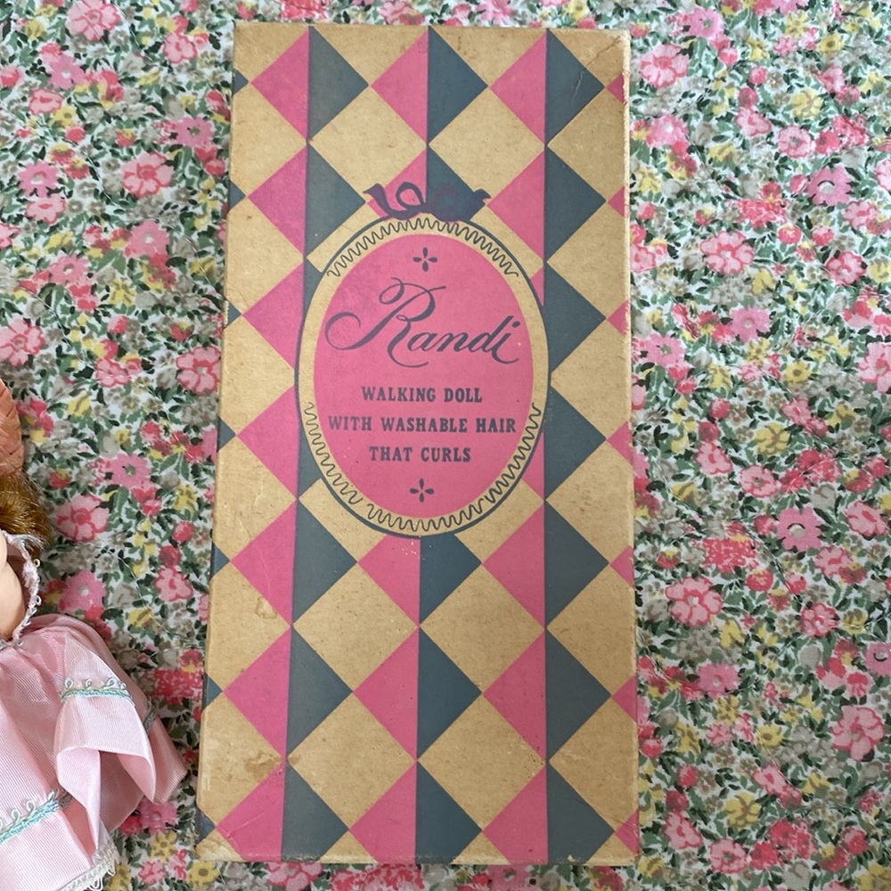 Vintage Randi walking doll from Duchess Doll Corp. - Picture 10 of 14